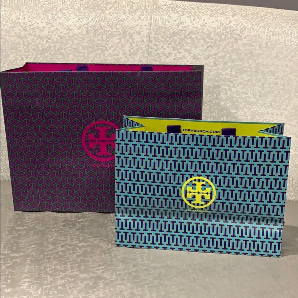 Tory Burch Gift Bag 12 x 8 x 4.5(green1 piece)
